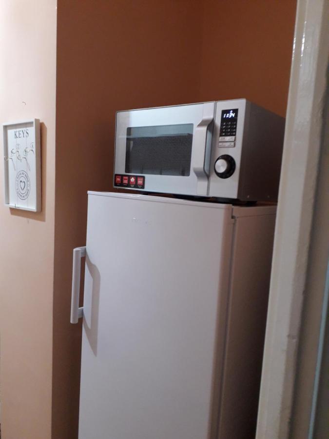 Cozy, Central 1-Bedroom Apartment In Timisoara, Romania Exterior foto